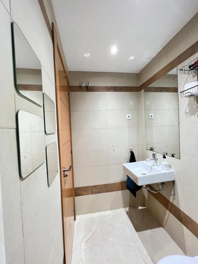 Fabuloso Apartamento Completo Centro Ciudad Mostoles Luaran gambar