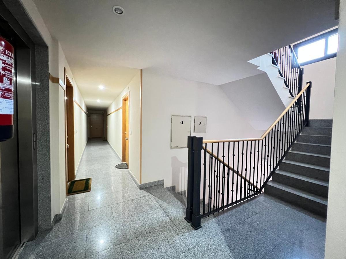 Fabuloso Apartamento Completo Centro Ciudad Mostoles Luaran gambar