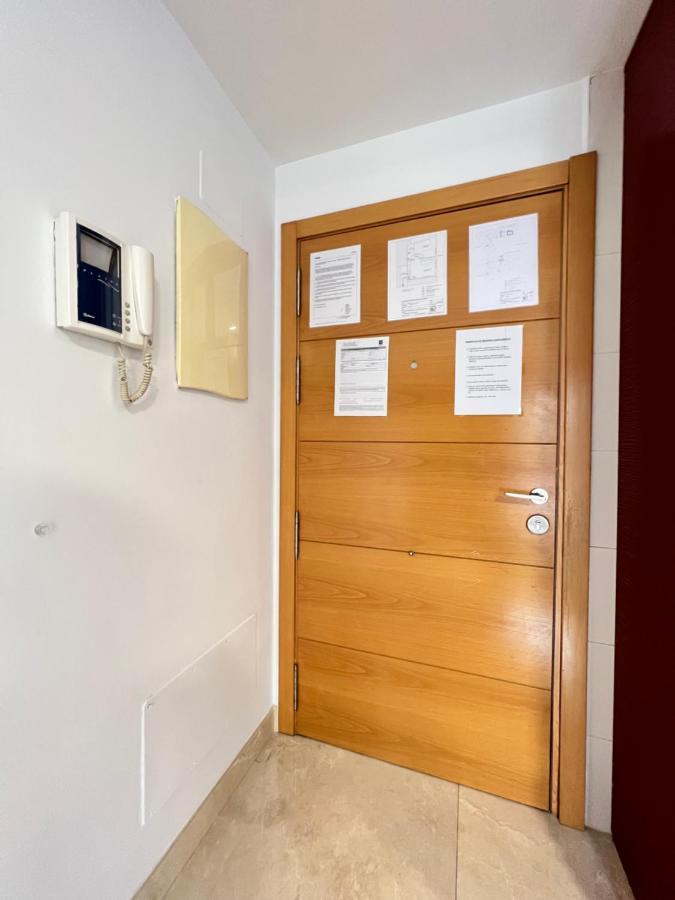 Fabuloso Apartamento Completo Centro Ciudad Mostoles Luaran gambar
