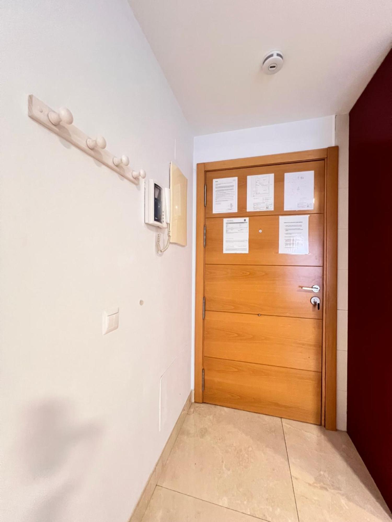 Fabuloso Apartamento Completo Centro Ciudad Mostoles Luaran gambar