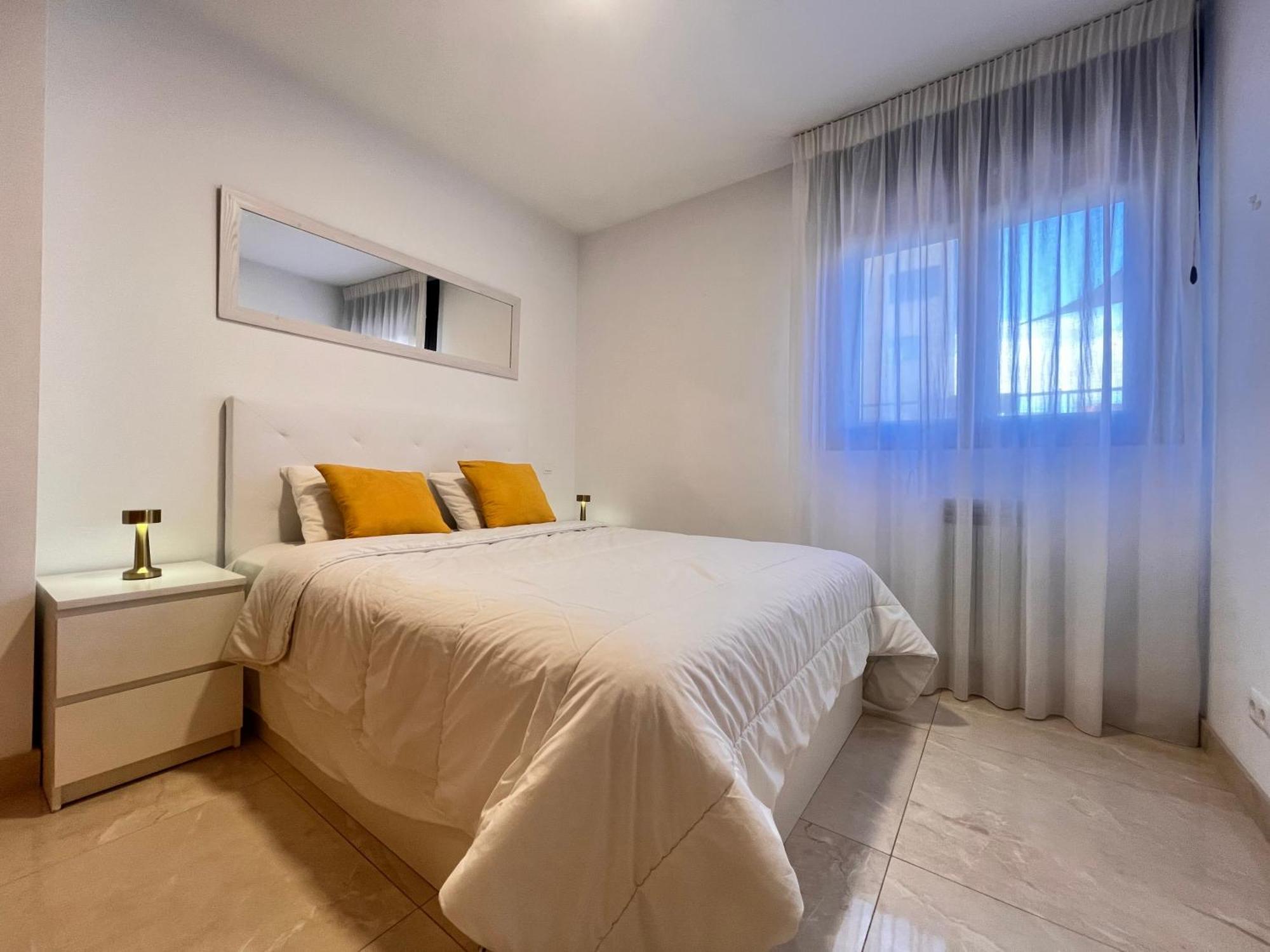 Fabuloso Apartamento Completo Centro Ciudad Mostoles Luaran gambar