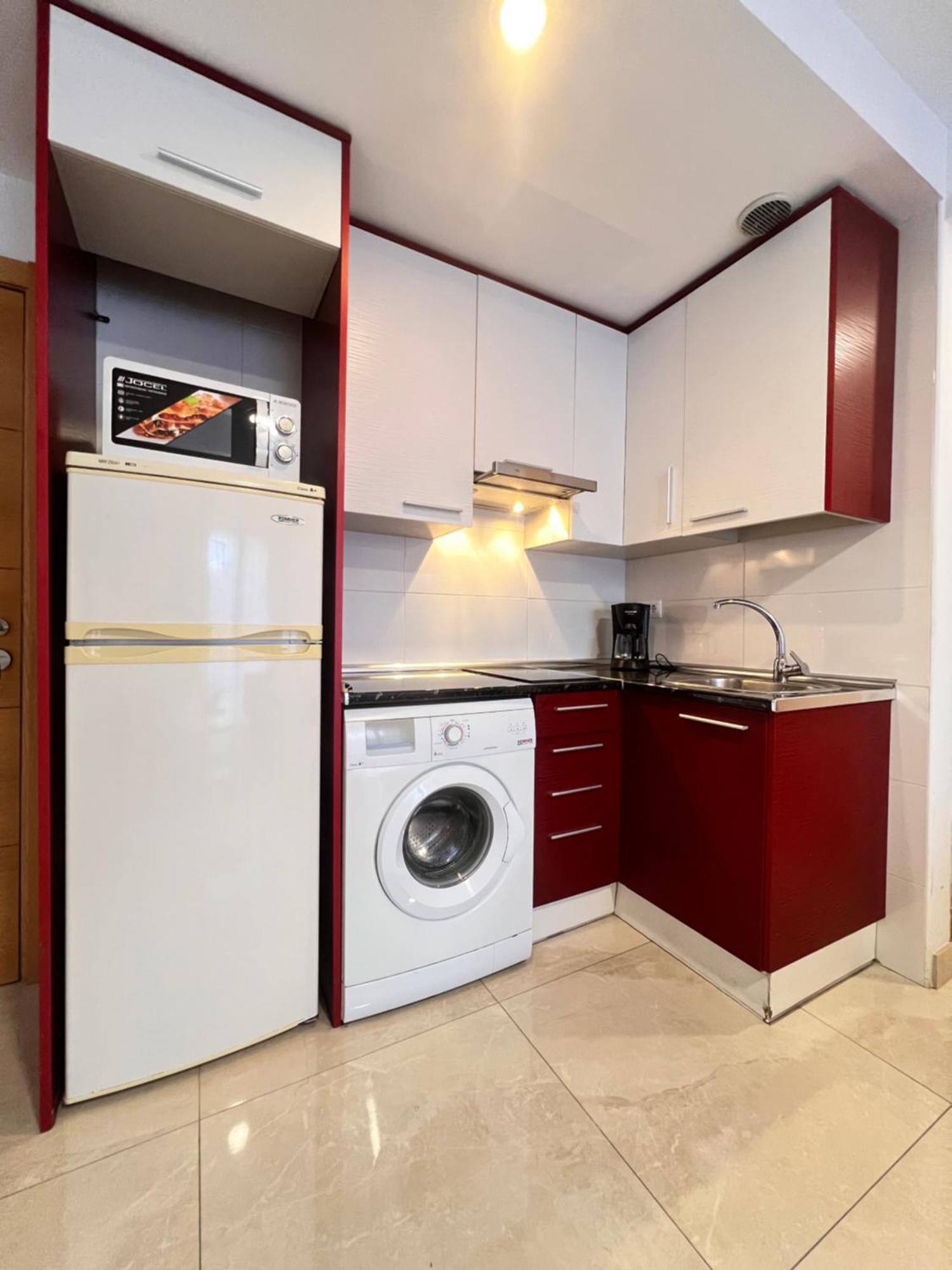 Fabuloso Apartamento Completo Centro Ciudad Mostoles Luaran gambar